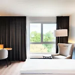 Hotel Welcome Center 4*