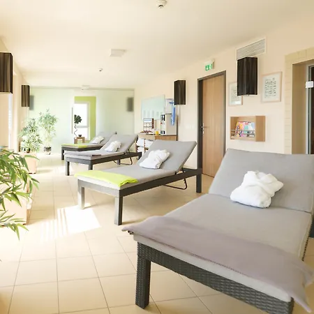 Welcome Center Hotel