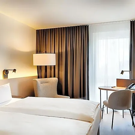 Hotel Welcome Center 4*