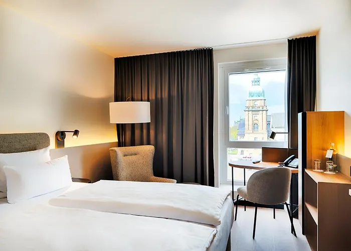 Welcome Center Hotel