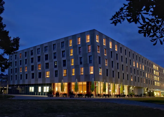 Welcome Center Hotel 4*