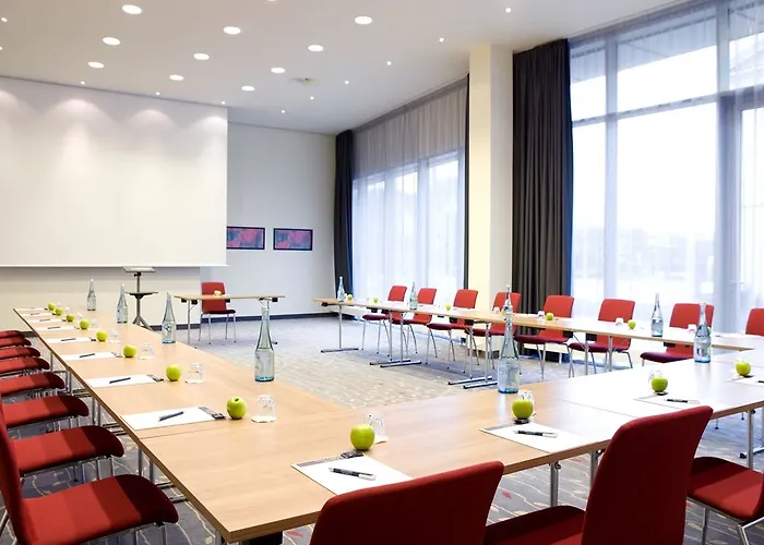 Hotel Welcome Center 4*