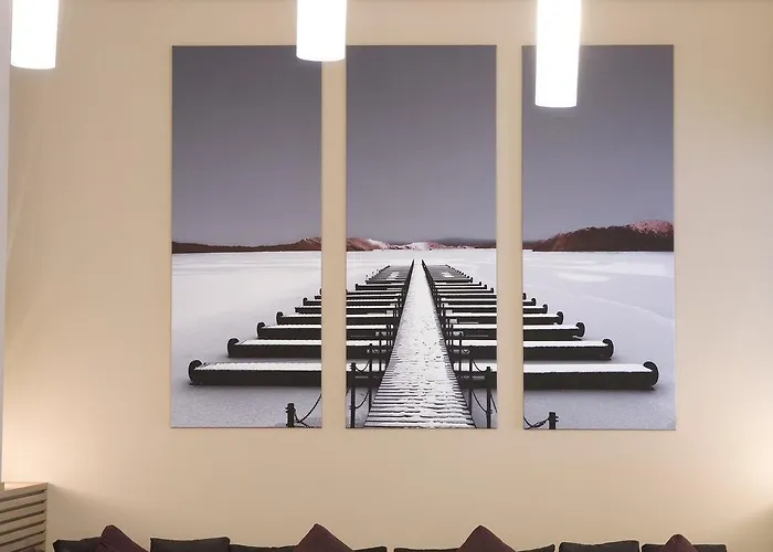 Welcome Center Hotel