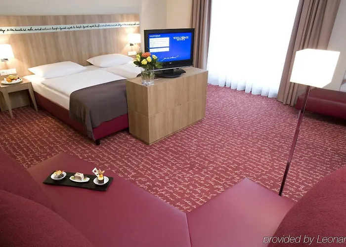 Hotel Welcome Center 4*